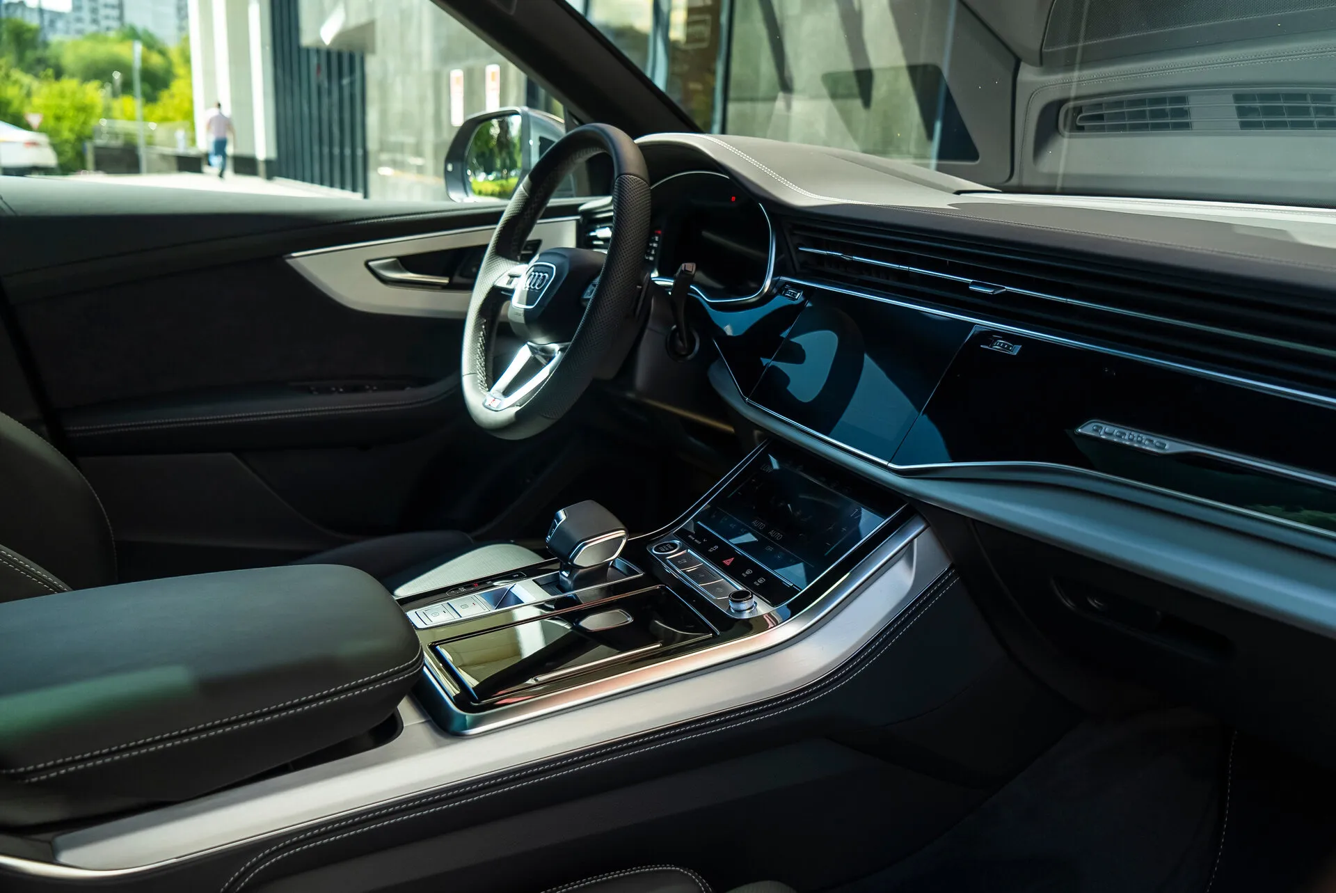 Audi Q8, I (4M) 2023 фото 7