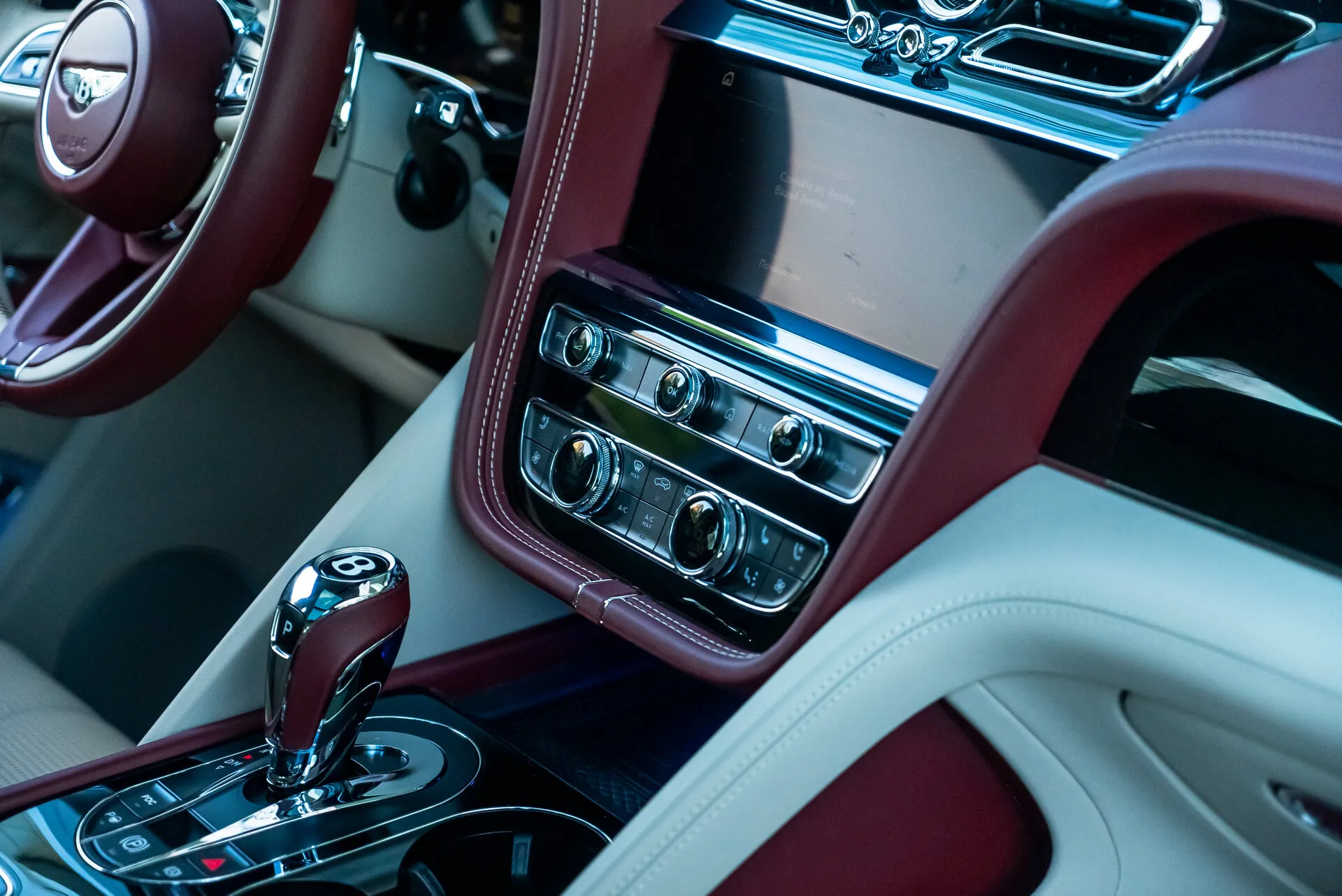 Bentley Bentayga, I Рестайлинг 2023 фото 2