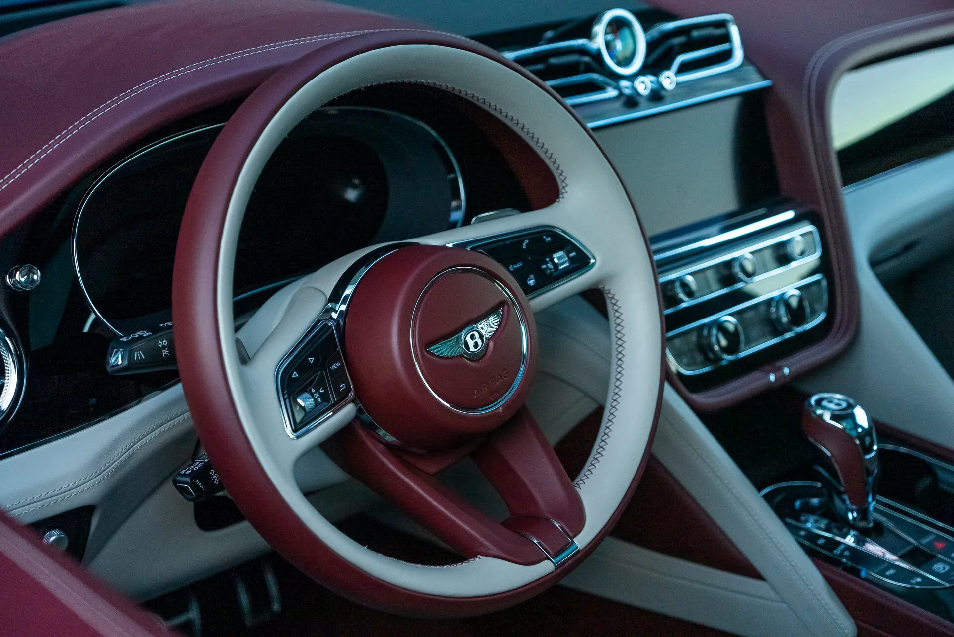 Bentley Bentayga, I Рестайлинг 2023 фото 4