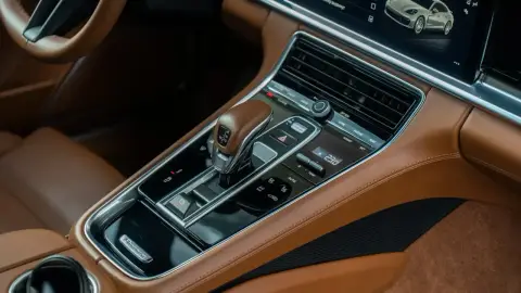 Porsche Panamera, Ii Рестайлинг 2021 — миниатюра 2