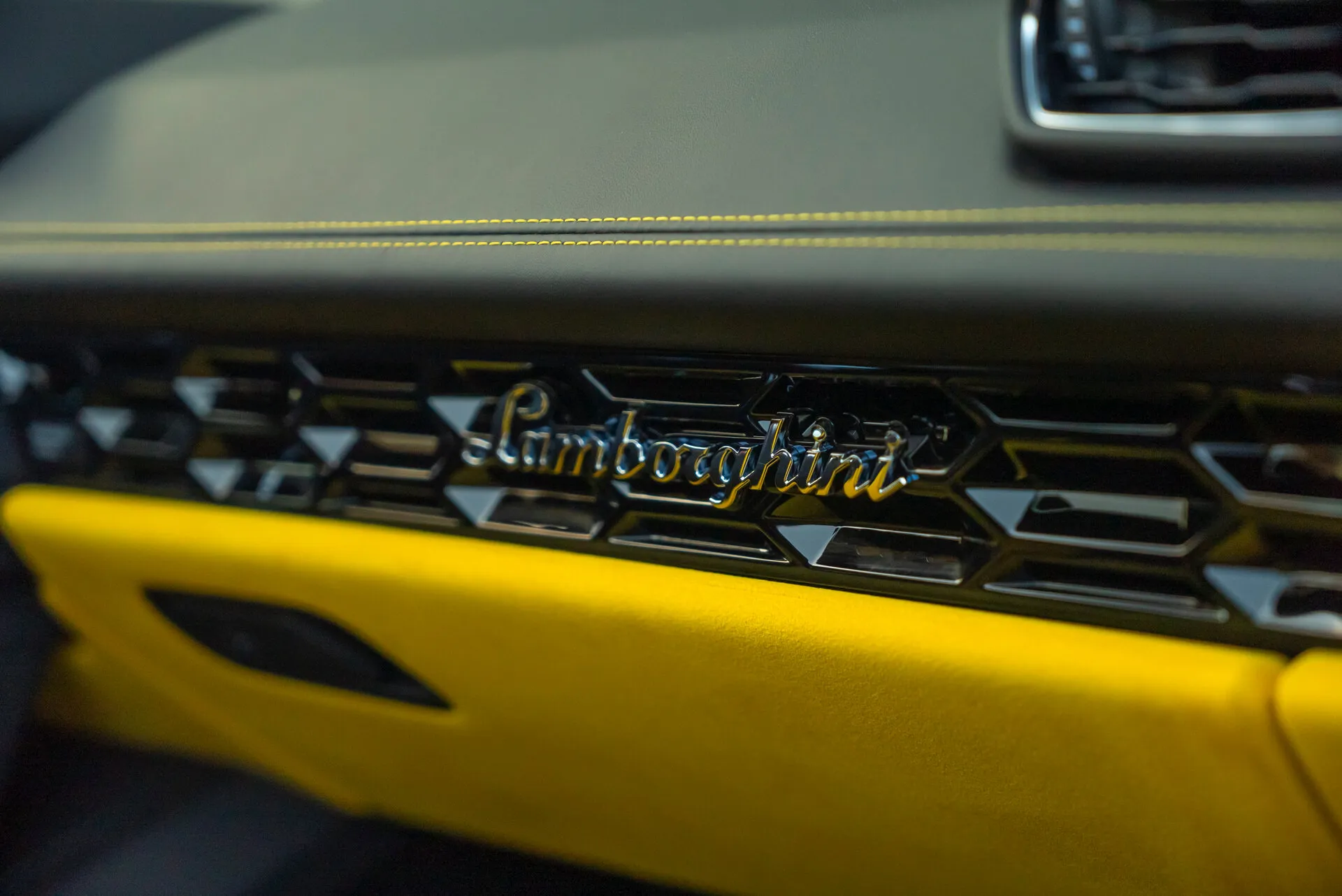 Lamborghini Huracán, I 2023 фото 3