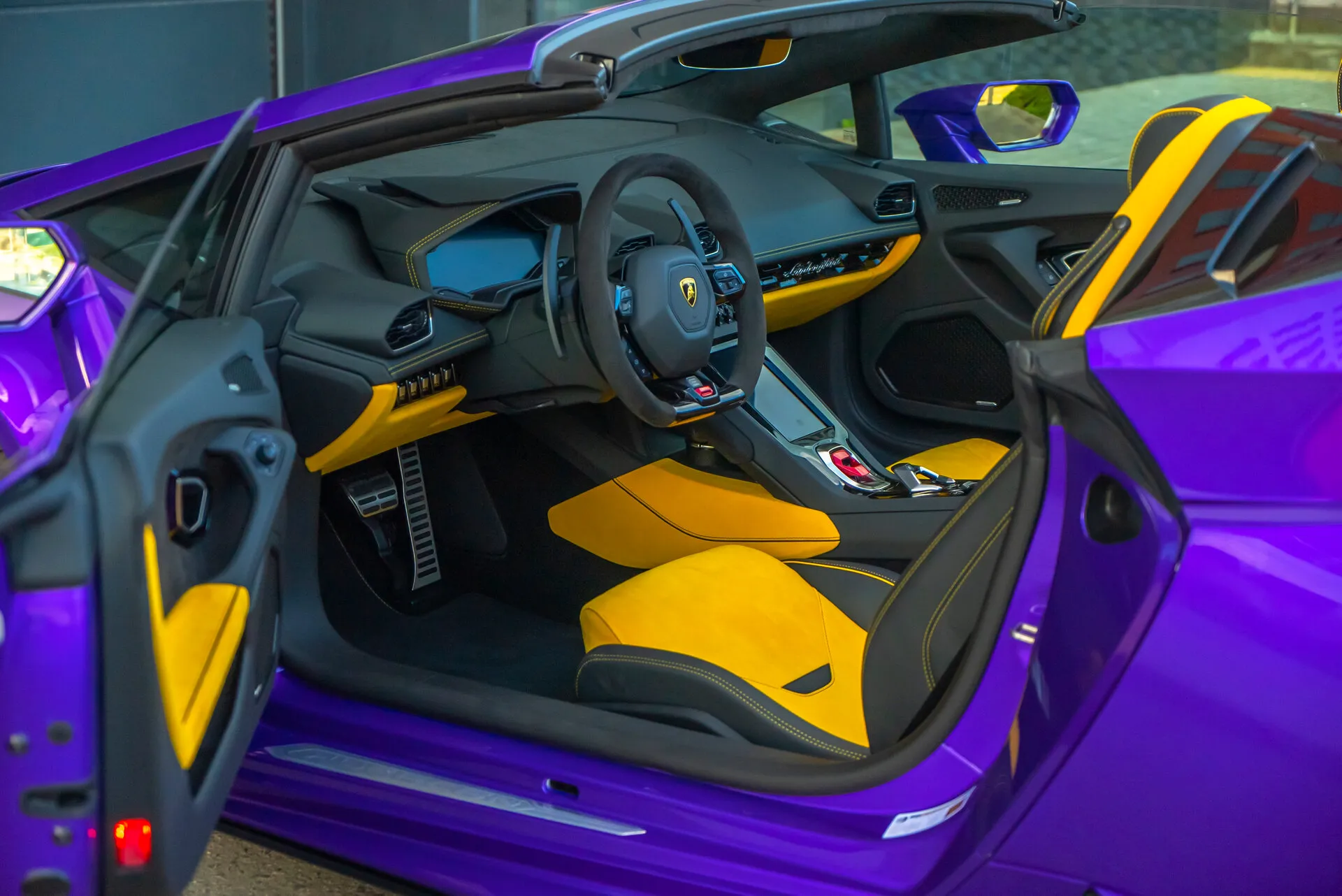 Lamborghini Huracán, I 2023 фото 10