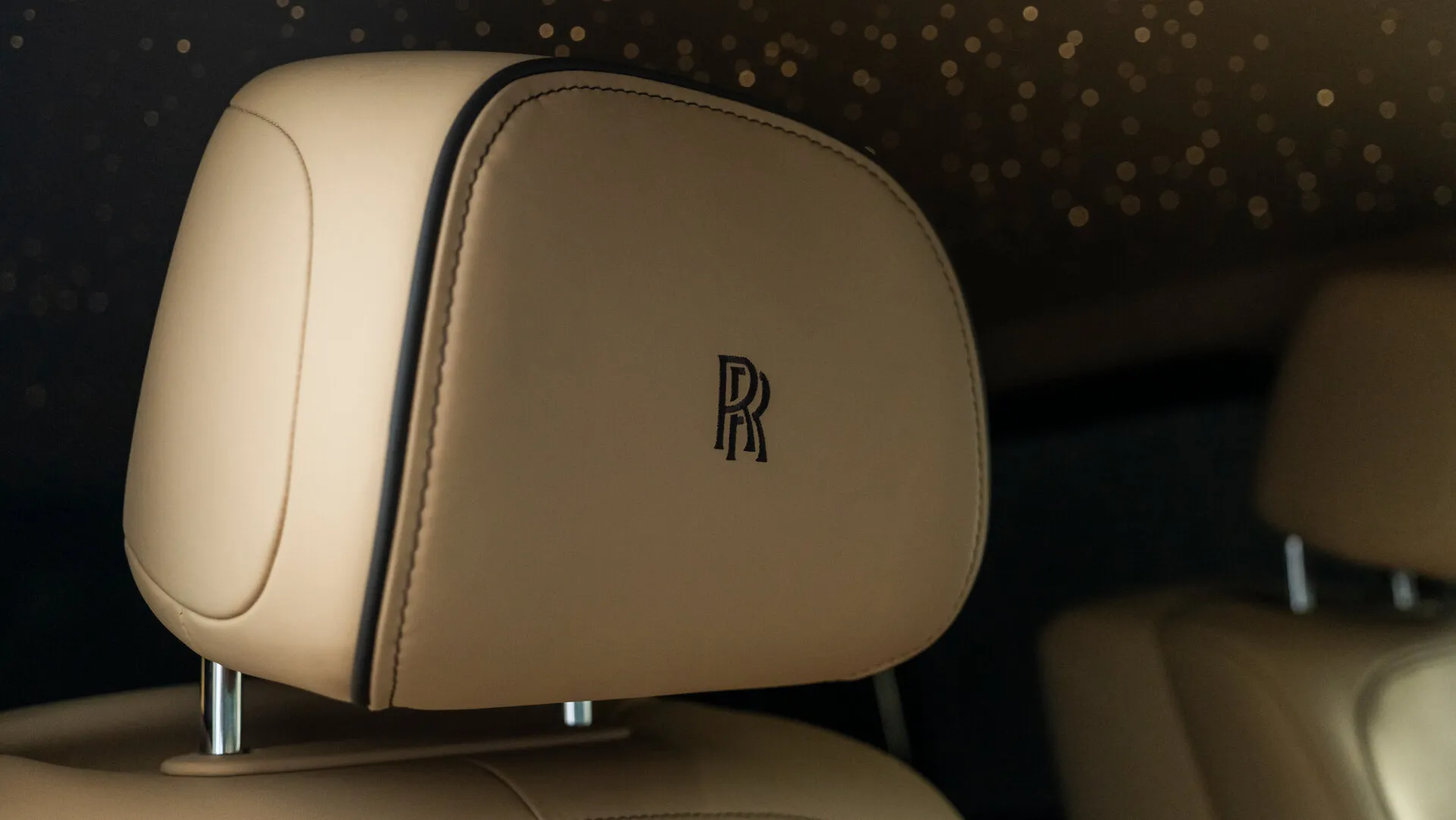 Rolls-Royce Cullinan, I 2021 фото 2