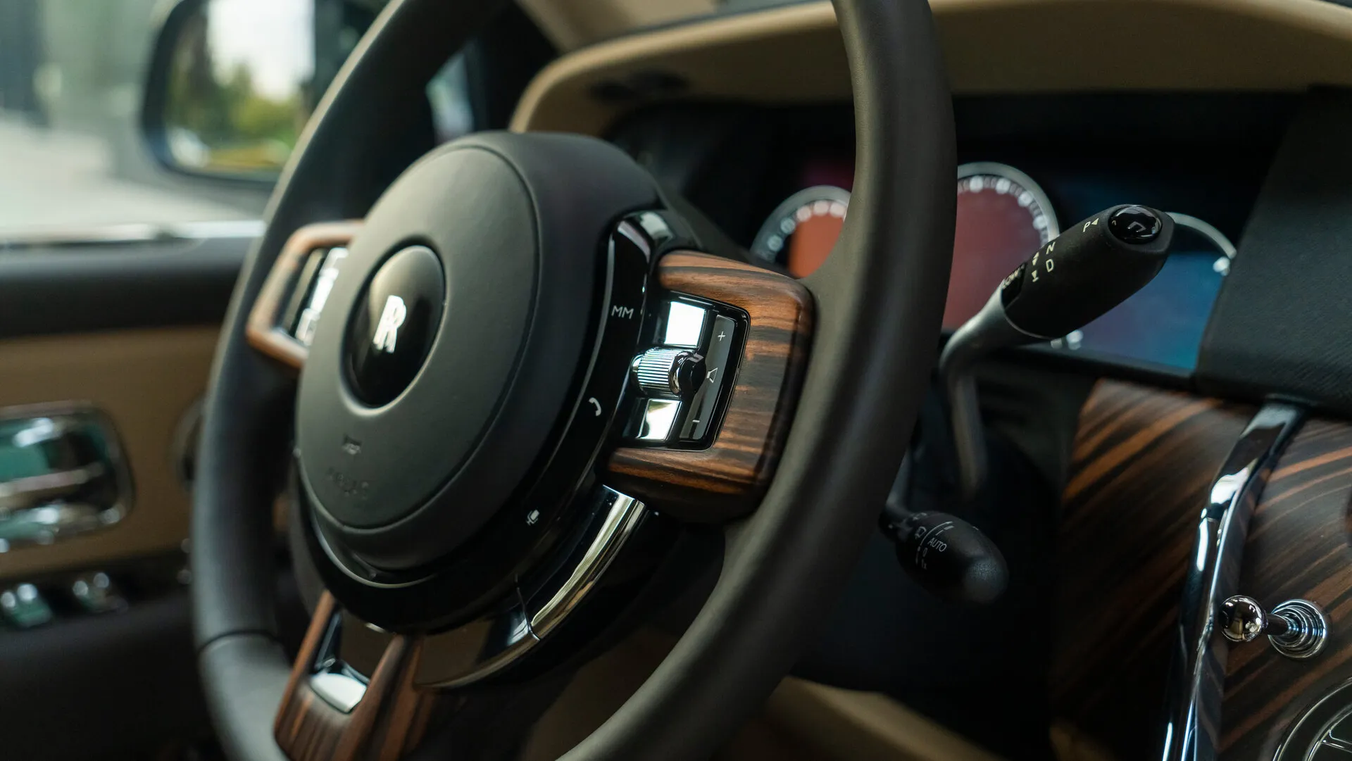 Rolls-Royce Cullinan, I 2021 фото 6