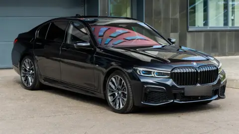 BMW 7 Серии, Vi (G11/G12) Рестайлинг 2019 — миниатюра 1