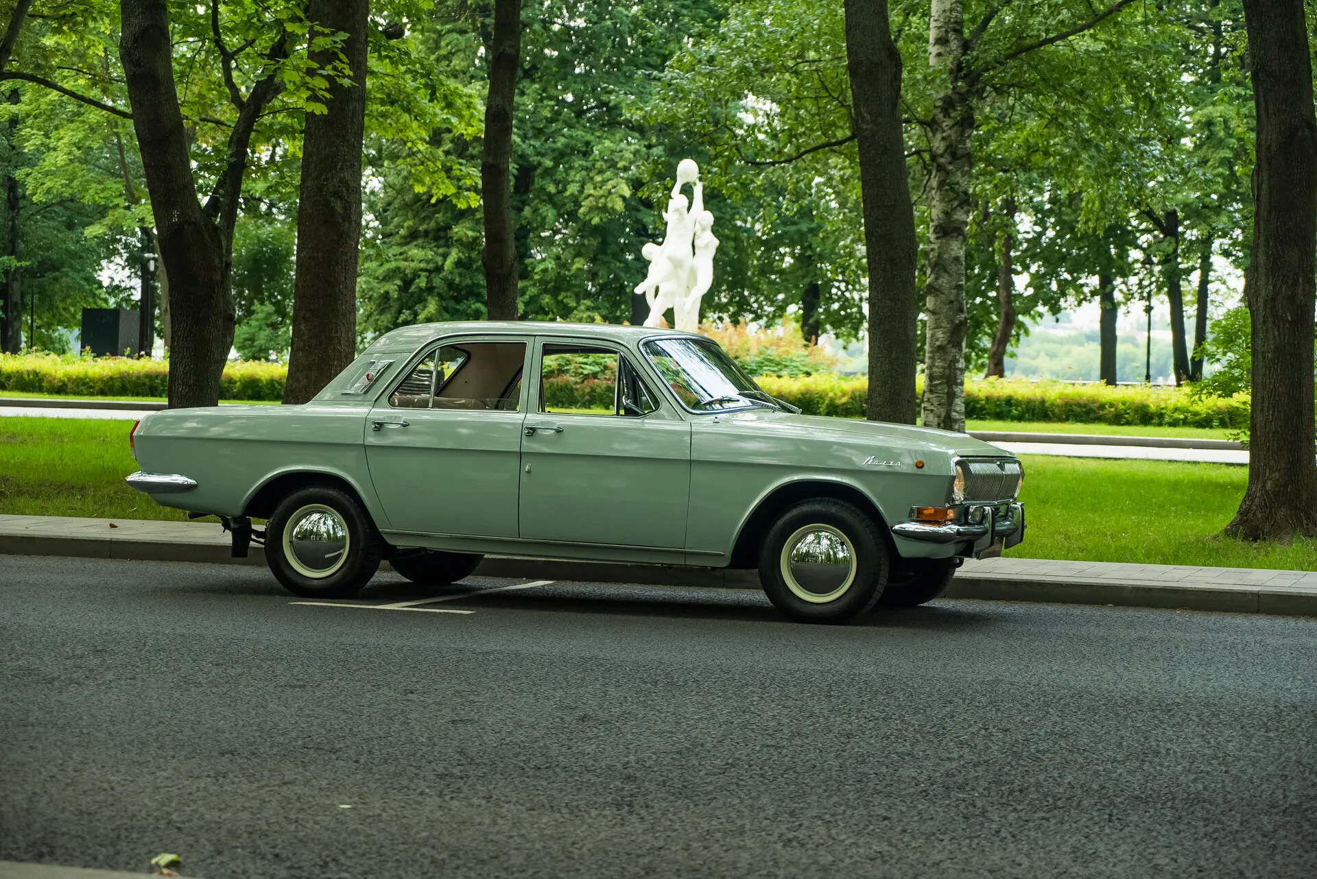 GAZ 24 «Волга», I (24) 1980 фото 3