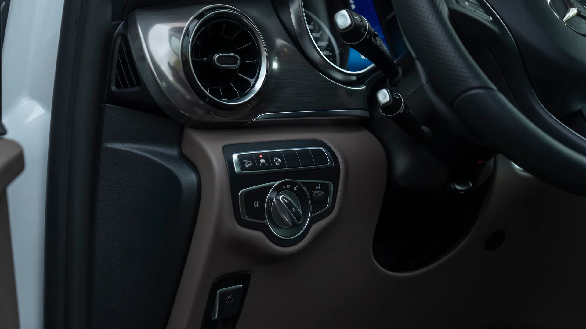 Mercedes-Benz V-Класс 300, Iii (W447) Рестайлинг 2022