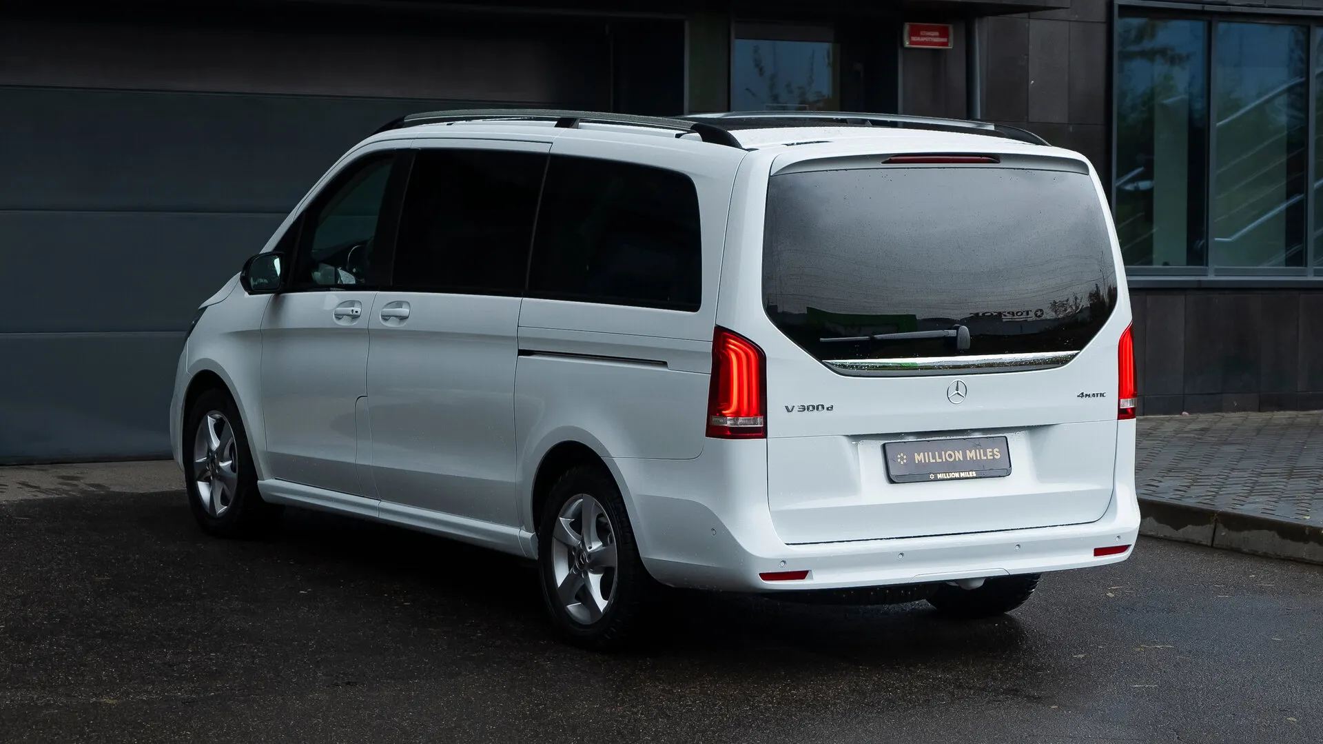 Mercedes-Benz V-Класс 300, Iii (W447) Рестайлинг 2022 фото 2