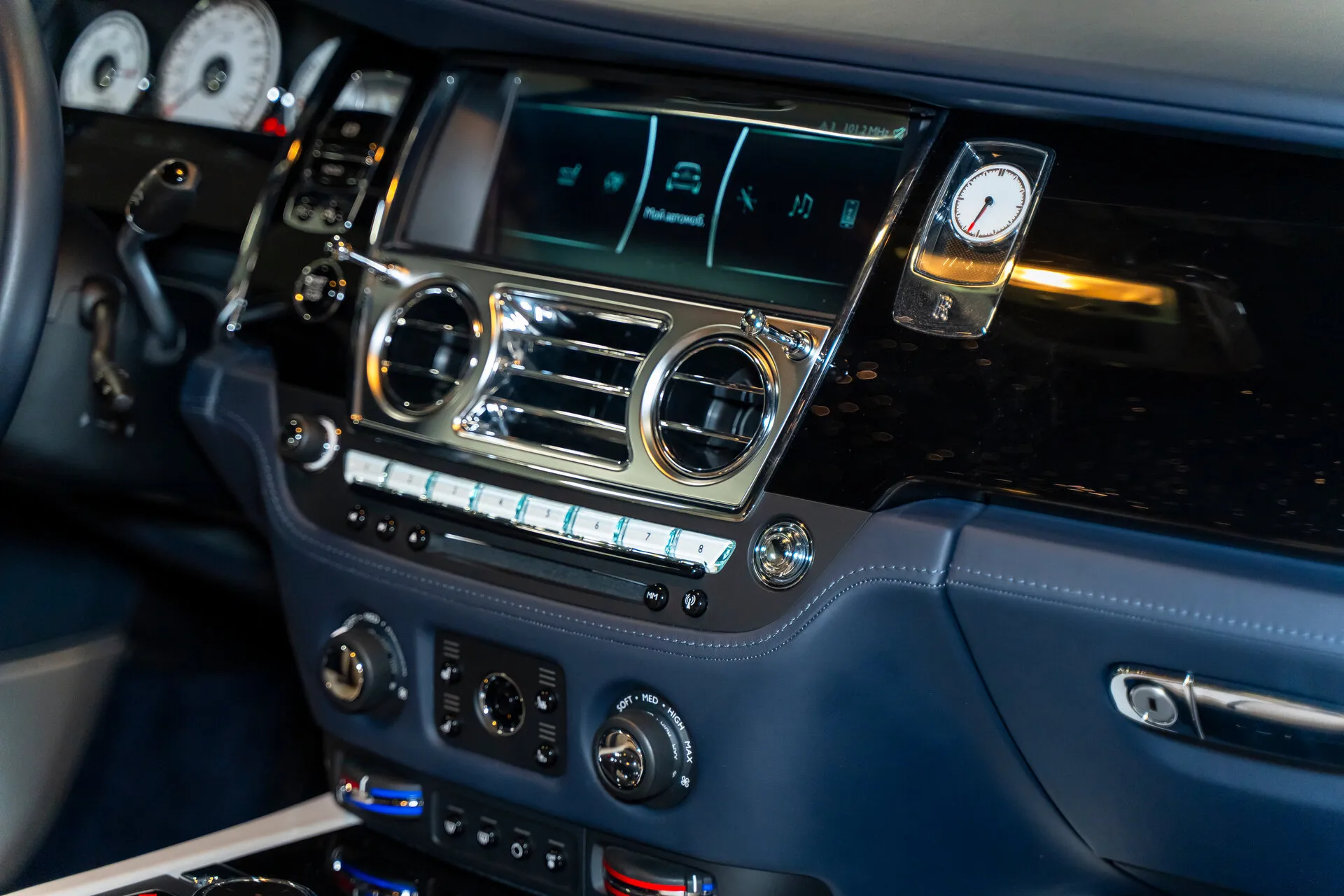 Rolls-Royce Wraith, I 2020 фото 4