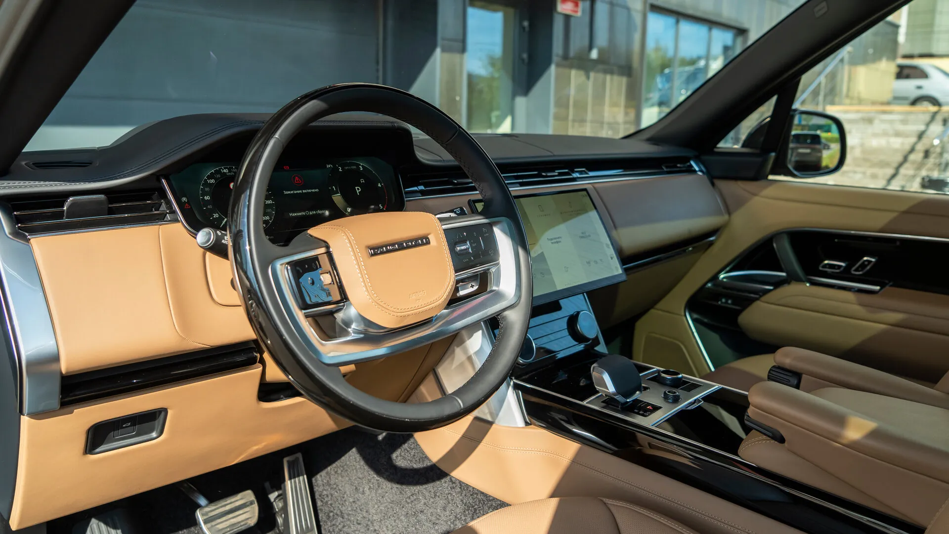 Land Rover Range Rover Long, V 2023 фото 3