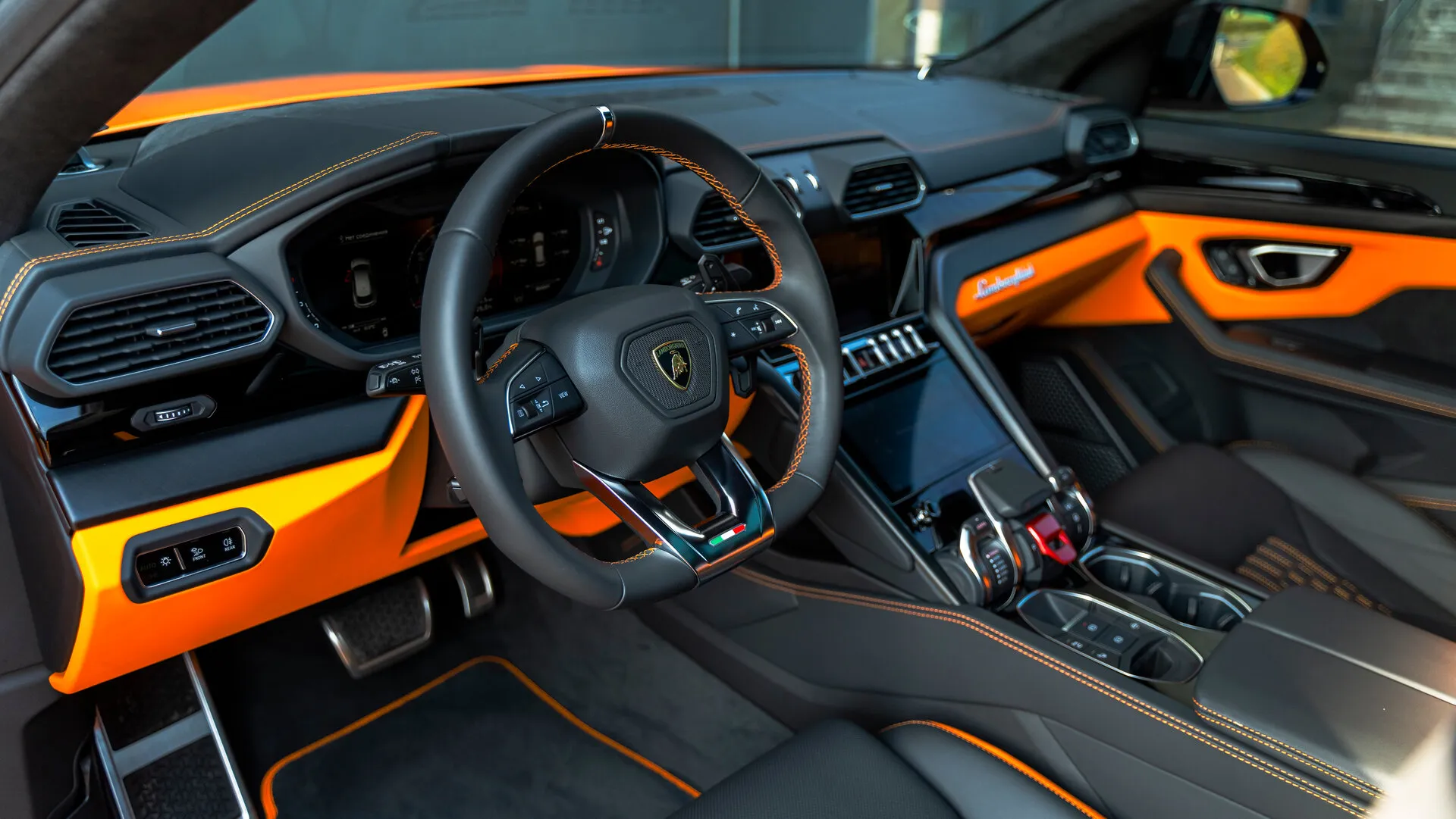 Lamborghini Urus, I Рестайлинг 2024 фото 8