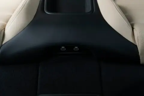 Porsche Taycan Turbo, I 2021 — миниатюра 2