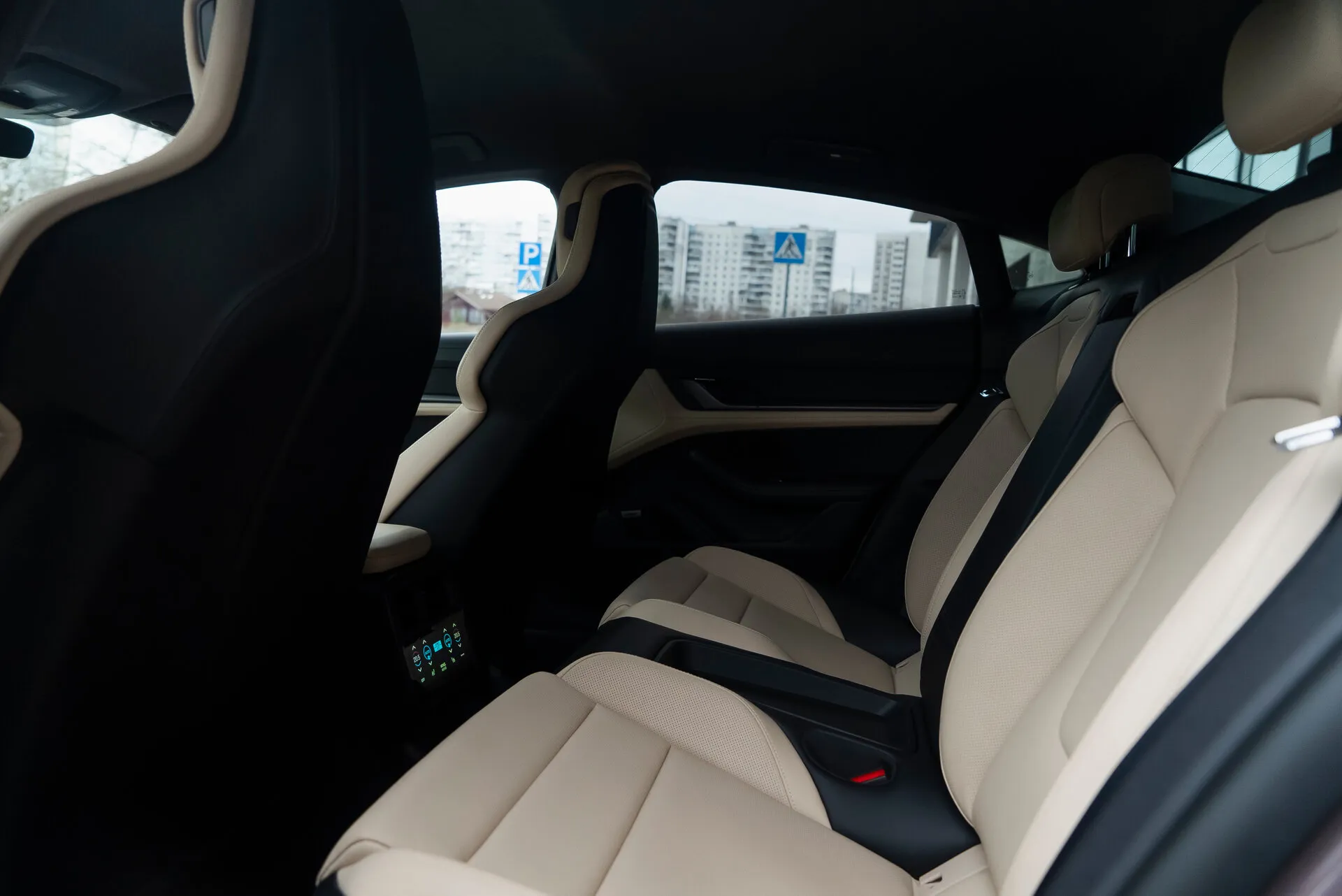 Porsche Taycan Turbo, I 2021 фото 3