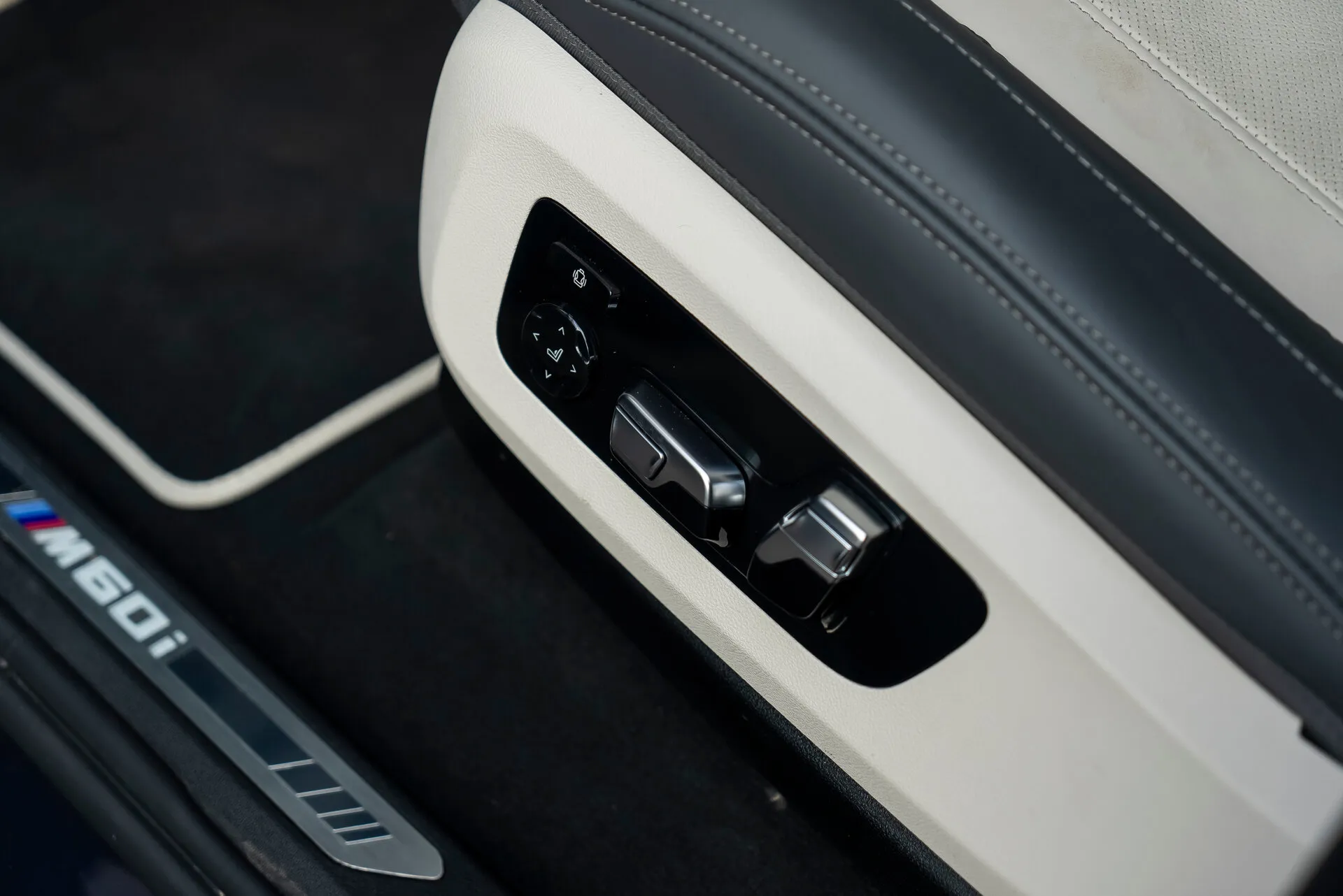 BMW X7 M60I, I (G07) Рестайлинг 2022 фото 6