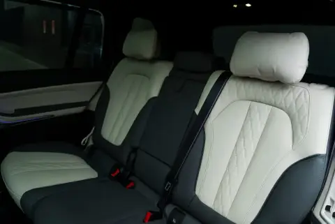 BMW X7 M60I, I (G07) Рестайлинг 2022 — миниатюра 9