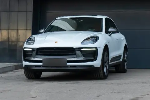 Porsche Macan, I Рестайлинг 2 2023 — миниатюра 3