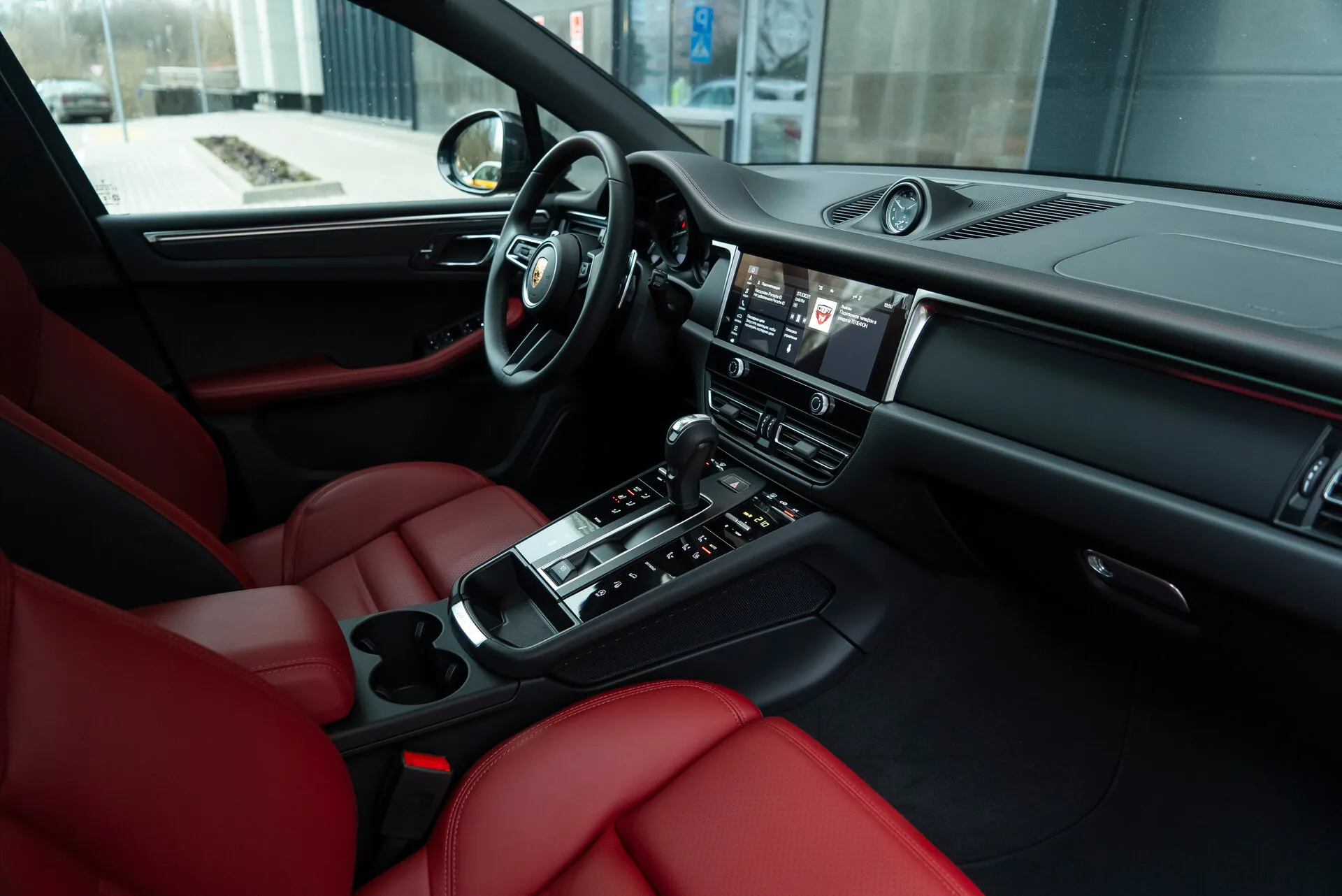 Porsche Macan, I Рестайлинг 2 2023 фото 3