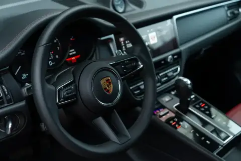 Porsche Macan, I Рестайлинг 2 2023 — миниатюра 7