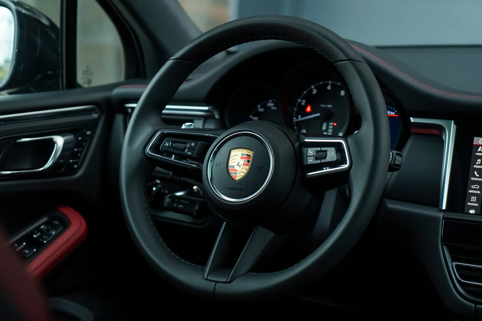 Porsche Macan, I Рестайлинг 2 2023 фото 9