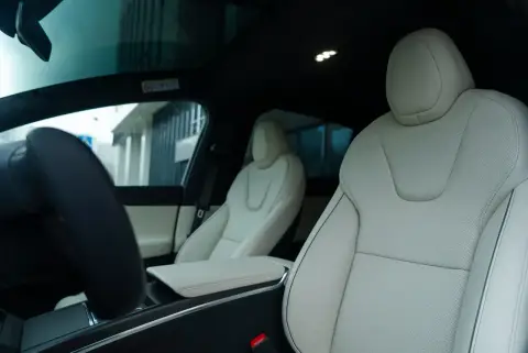 Tesla Model X, I Рестайлинг 2023 — миниатюра 9