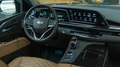 Cadillac Escalade, V 2022 — миниатюра 8