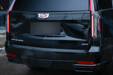 Cadillac Escalade, V 2023 — миниатюра 9
