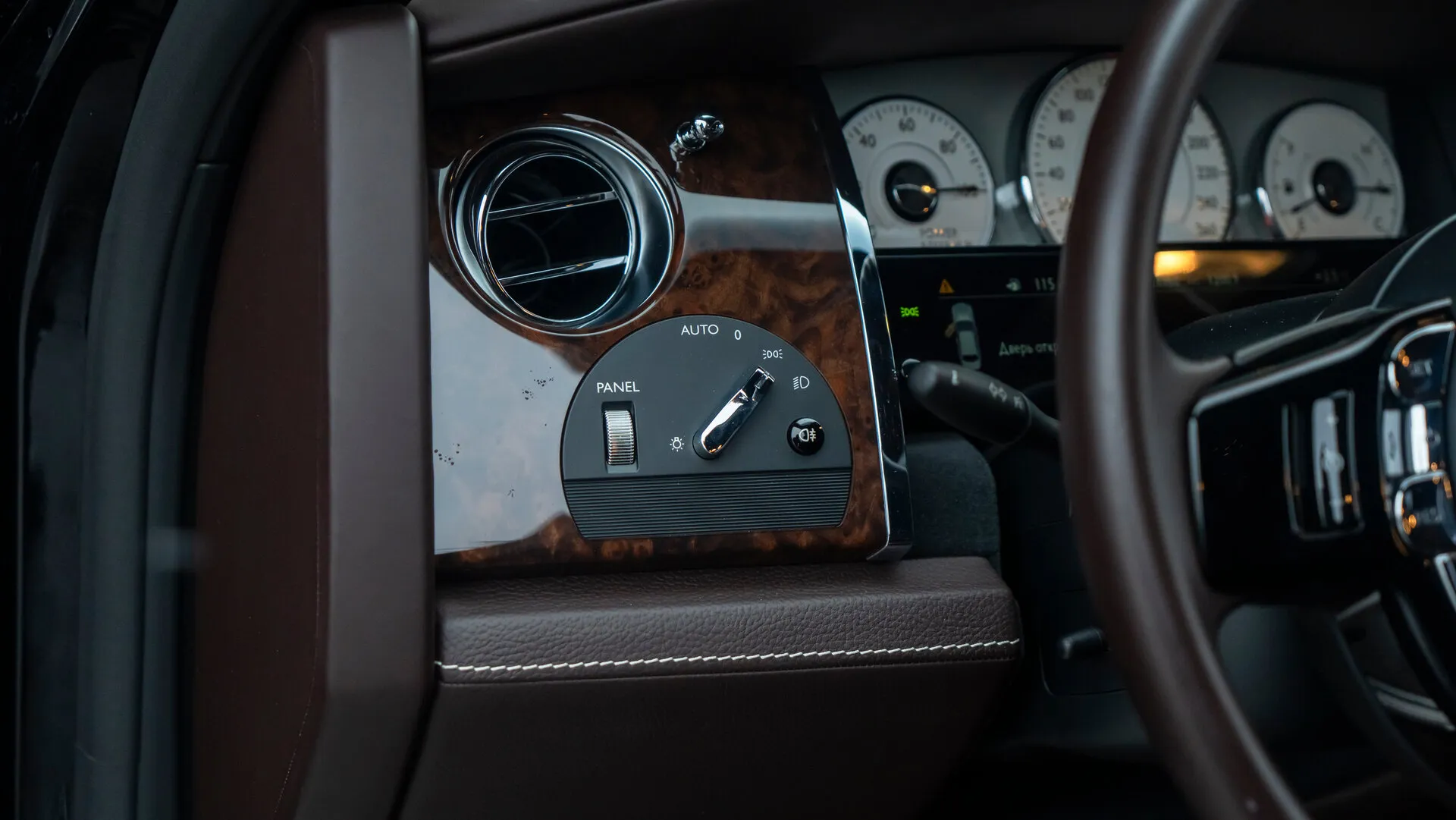Rolls-Royce Ghost, I Рестайлинг (Series Ii) 2019 фото 10