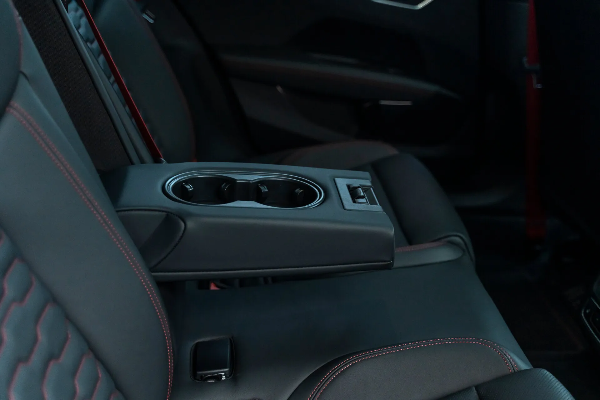Audi E-Tron GT, I 2022 фото 7
