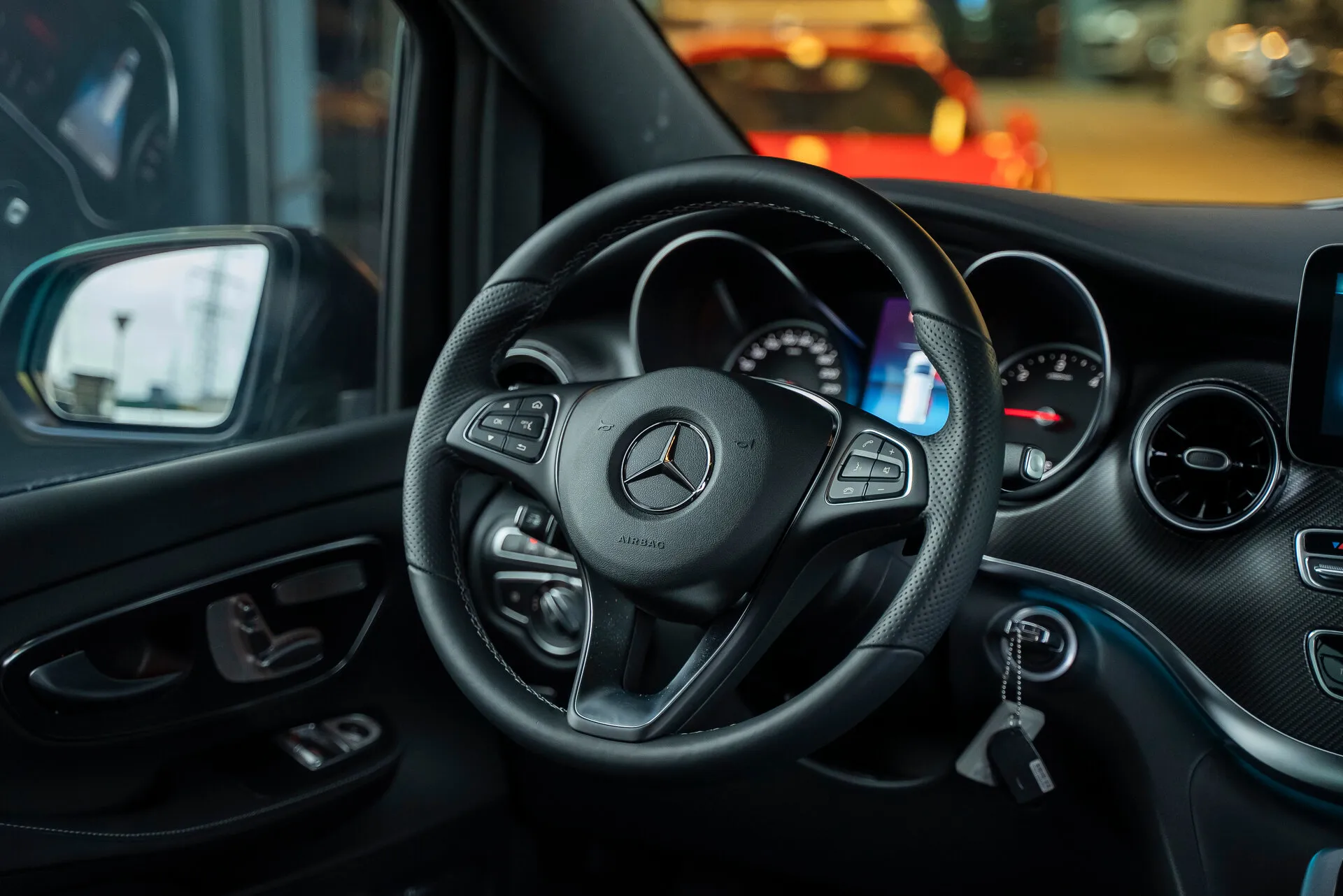 Mercedes-Benz V-Класс 300, Iii (W447) Рестайлинг 2022 фото 2