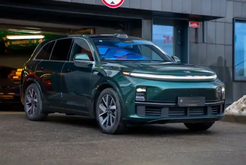 Li Auto L7, I 2023 — миниатюра 8