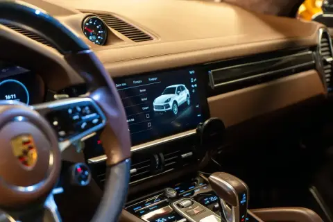 Porsche Cayenne Gts, Iii 2021 — миниатюра 9