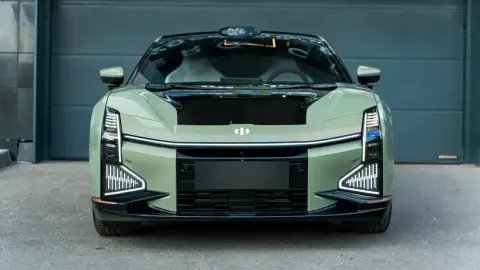 HiPhi Z, I 2023 — миниатюра 10