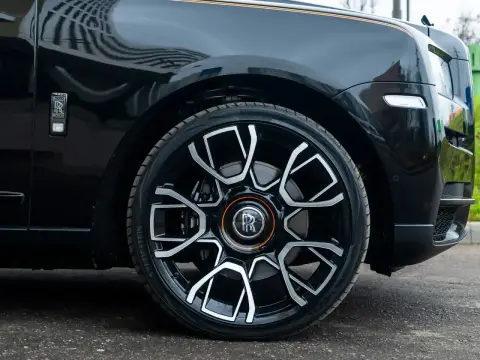 Rolls-Royce Cullinan, I 2023 — миниатюра 2