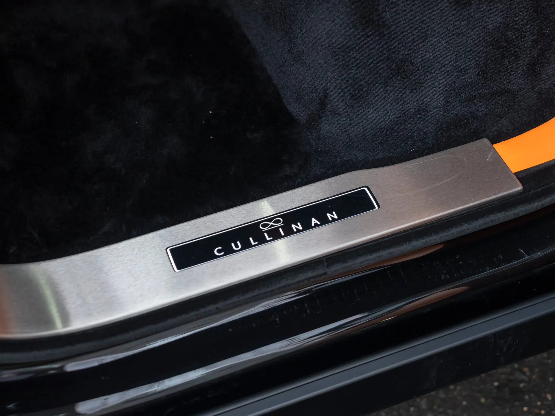 Rolls-Royce Cullinan, I 2023 фото 10
