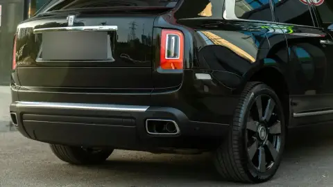 Rolls-Royce Cullinan, I 2023 — миниатюра 1
