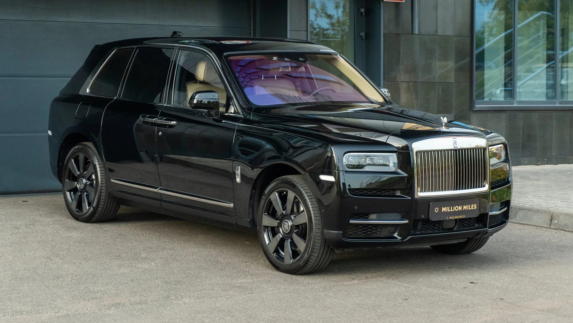Rolls-Royce Cullinan, I 2023 фото 3