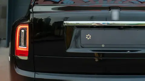 Rolls-Royce Cullinan, I 2023 — миниатюра 4