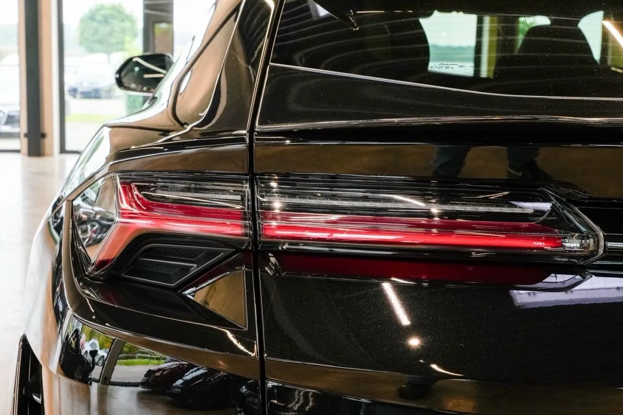 Lamborghini Urus, I Рестайлинг 2023 фото 7