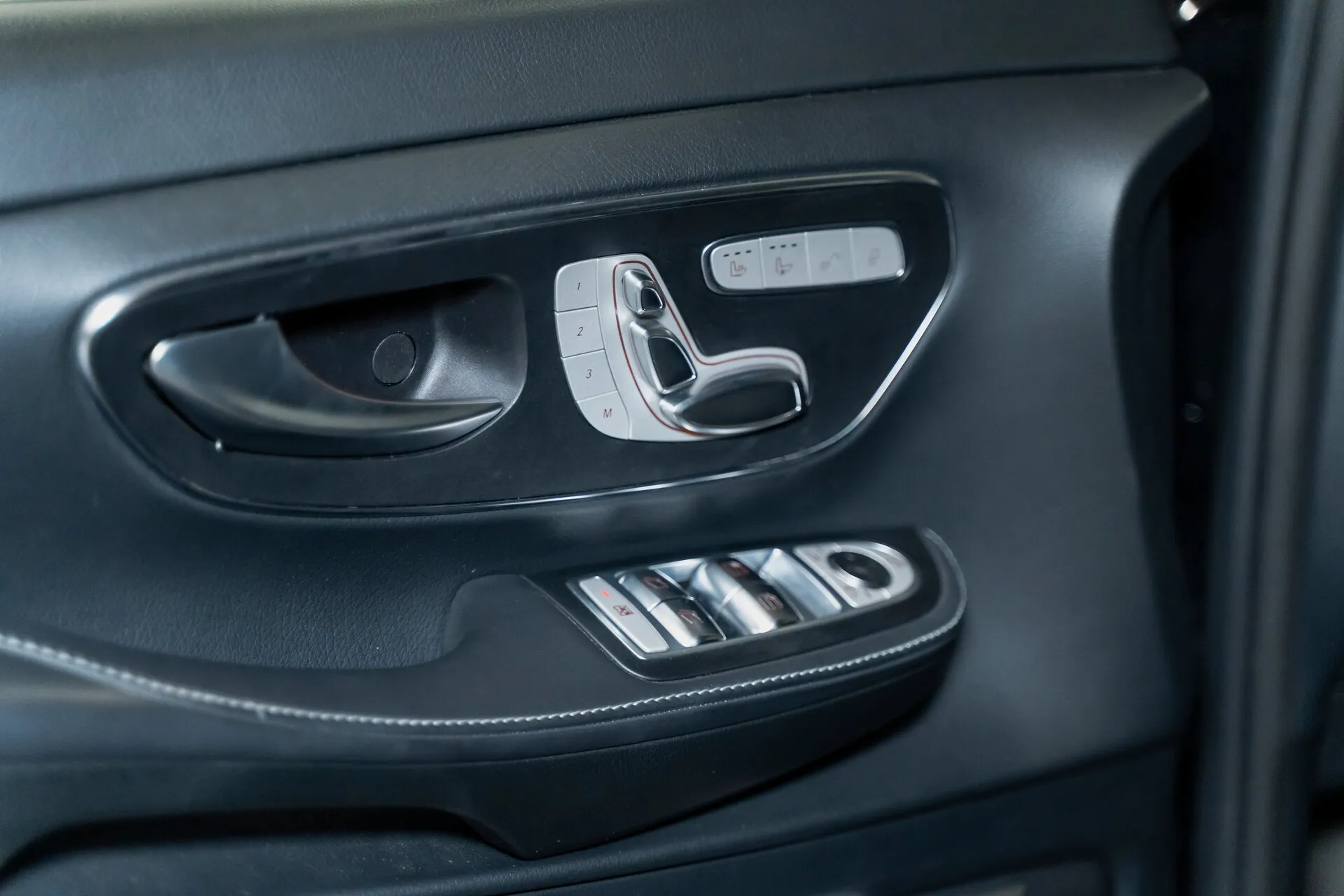 Mercedes-Benz V-Класс 250, Iii (W447) Рестайлинг 2020 фото 7
