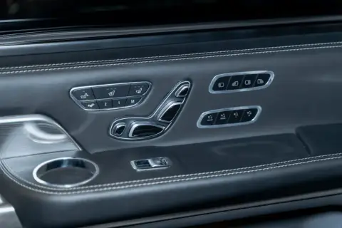 Mercedes-Benz V-Класс 250, Iii (W447) Рестайлинг 2020 — миниатюра 8