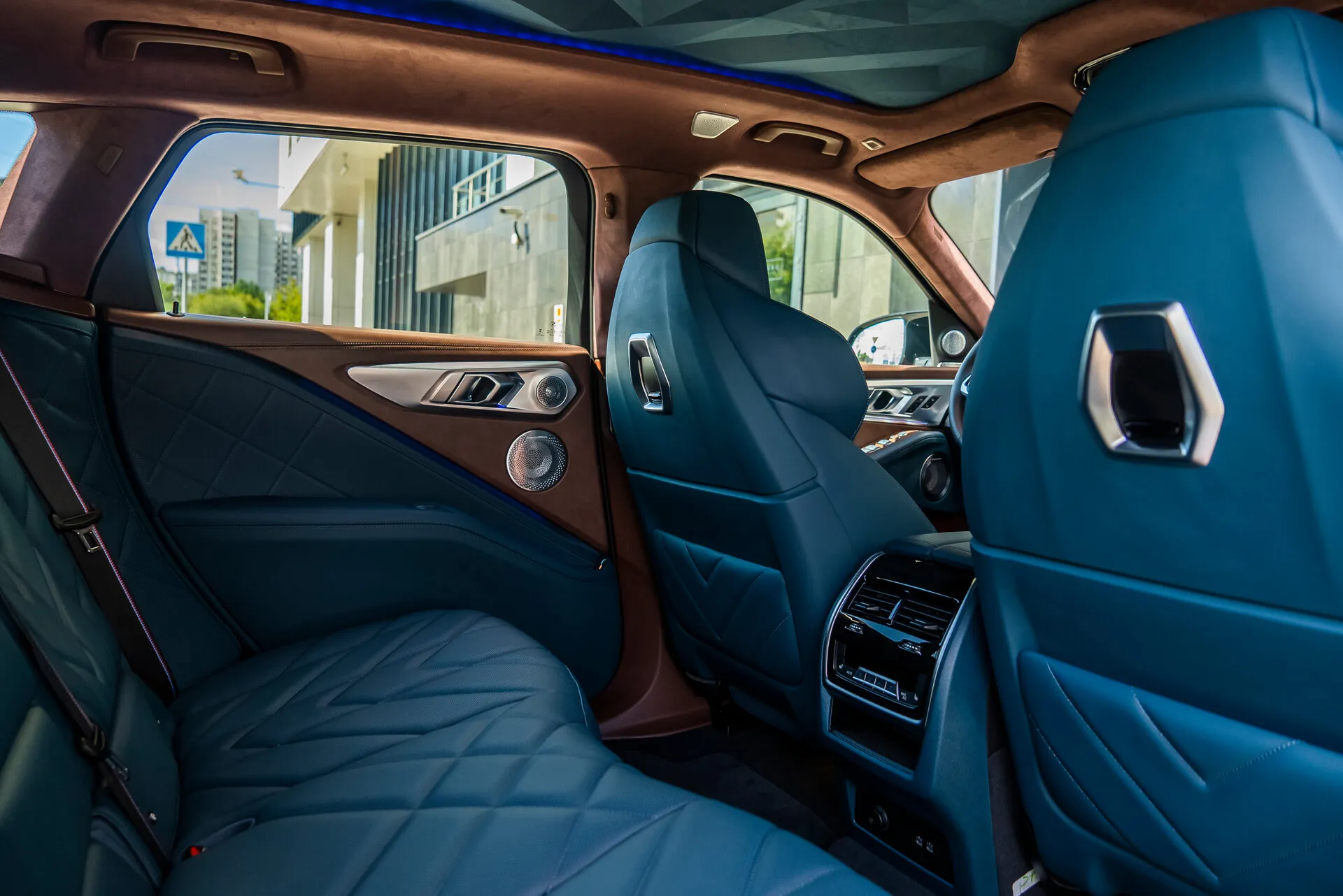 BMW Xm, I 2024 фото 3