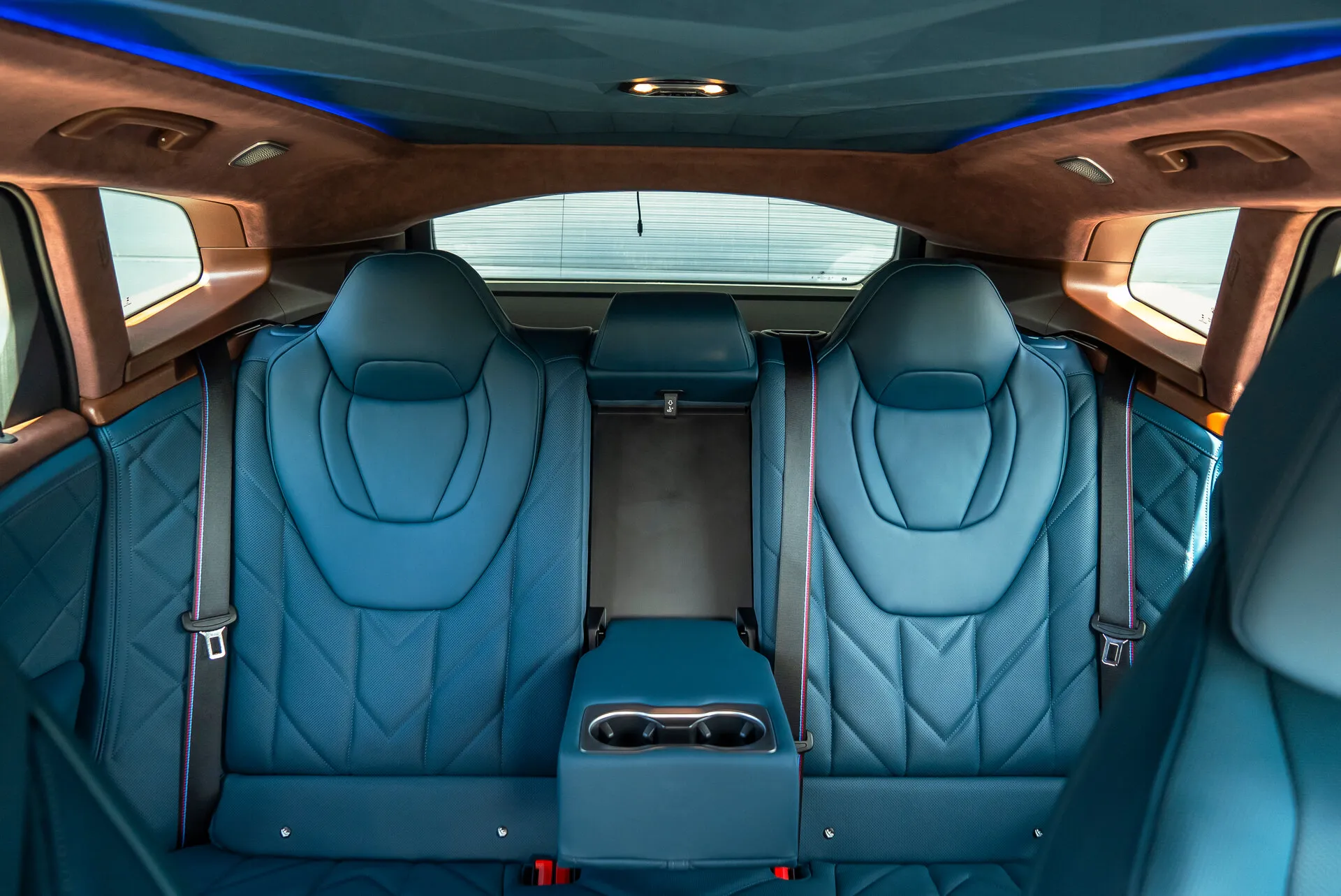 BMW Xm, I 2024 фото 4