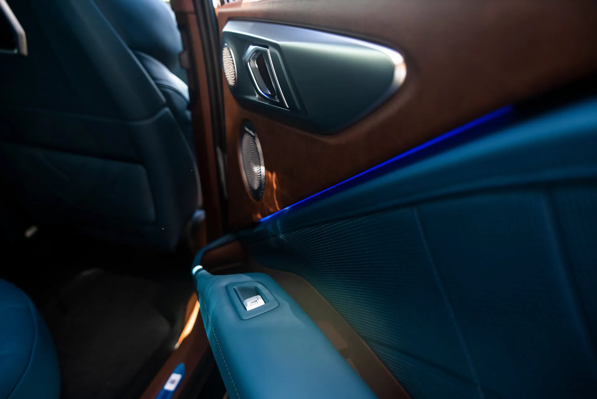 BMW Xm, I 2024 фото 7