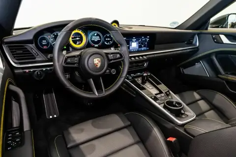 Porsche 911 Turbo S, Viii (992) 2024 — миниатюра 6