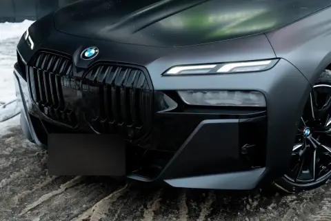 BMW 7 Серия 740, Vii (G70) 2023 — миниатюра 1