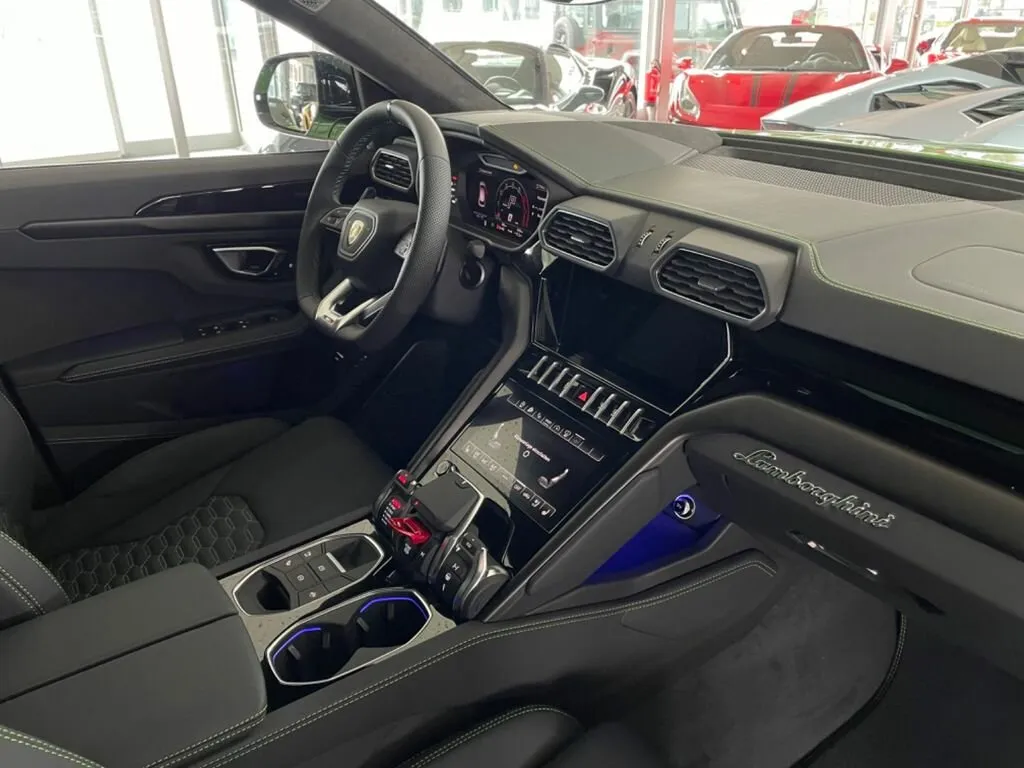 Lamborghini Urus, I Рестайлинг 2024 фото 7
