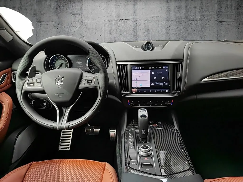 Maserati Levante, I Рестайлинг 2024 фото 6