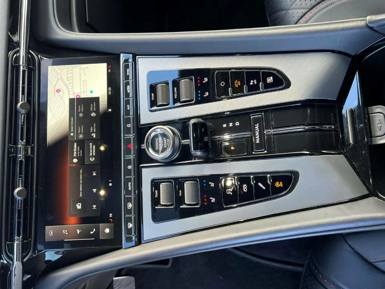 Aston Martin DB12, I 2025 фото 9