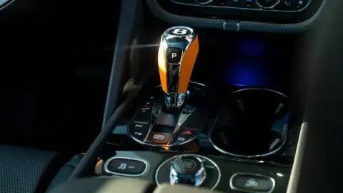 Bentley Bentayga, I Рестайлинг 2024 — миниатюра 8