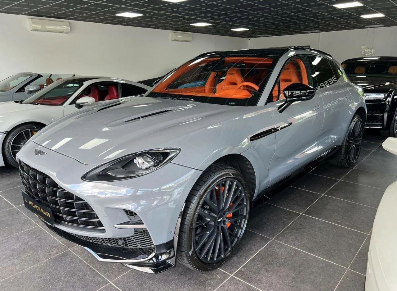 Aston Martin DBX, I 2024 фото 8